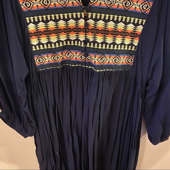 Beautiful Bohemian Dress - Picture 2 of 6